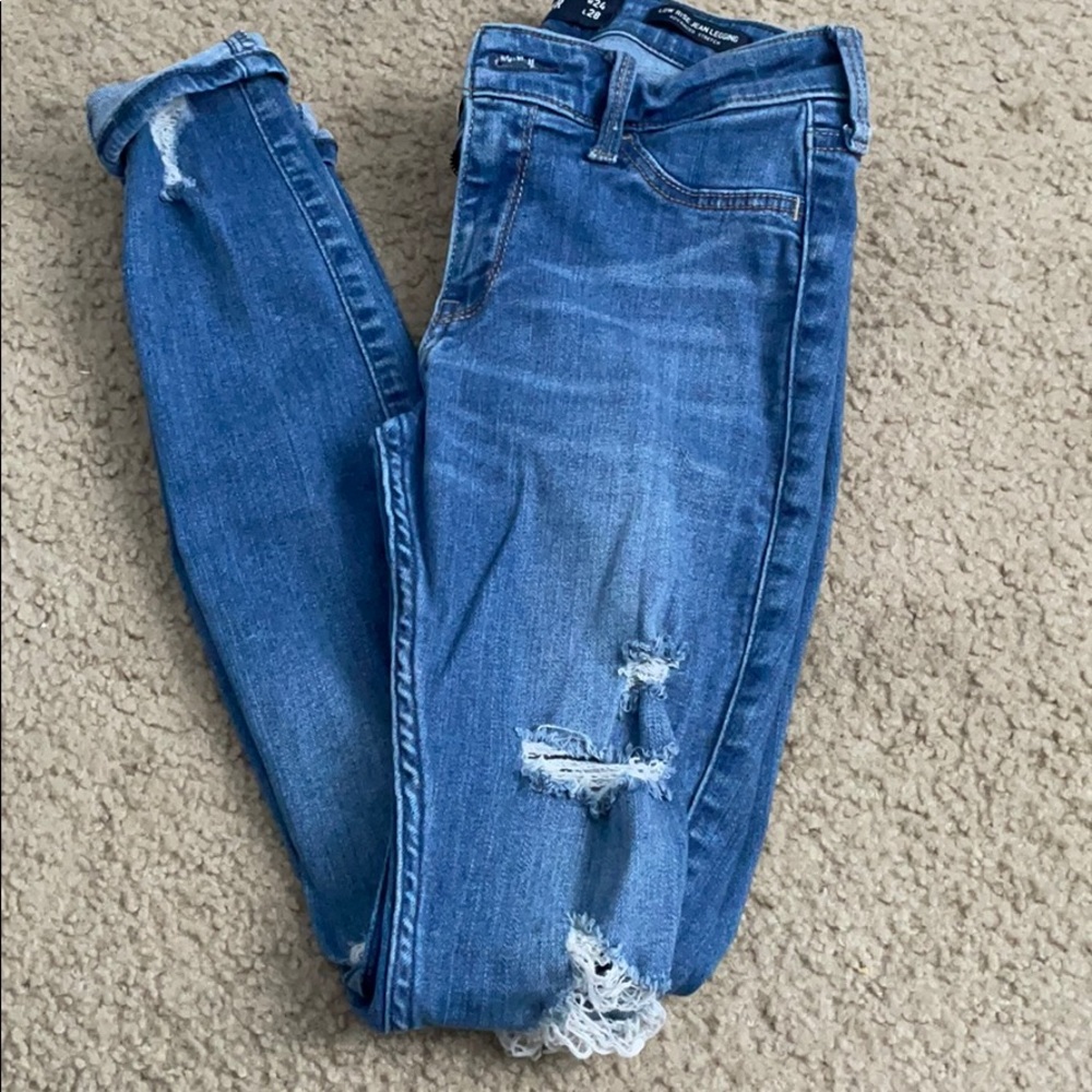 Hollister ripped skinny jeans